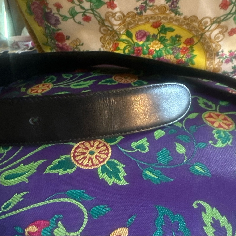 Gucci Black Leather Belt with Gold/Silver Double G Buckle 80/32 - Picture 5 of 9